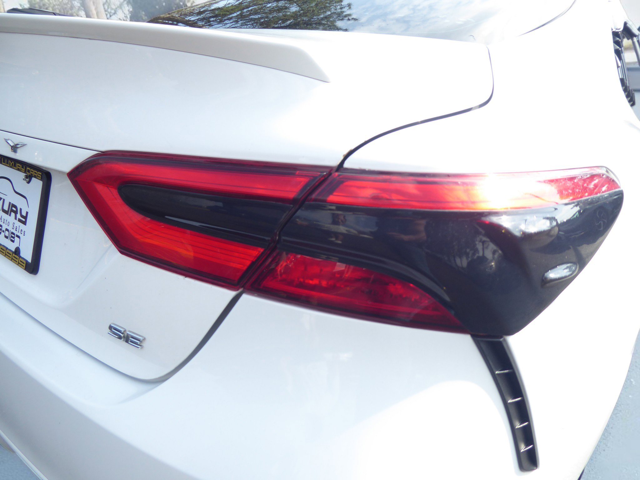 Used 2018 Toyota Camry SE FWD image 24