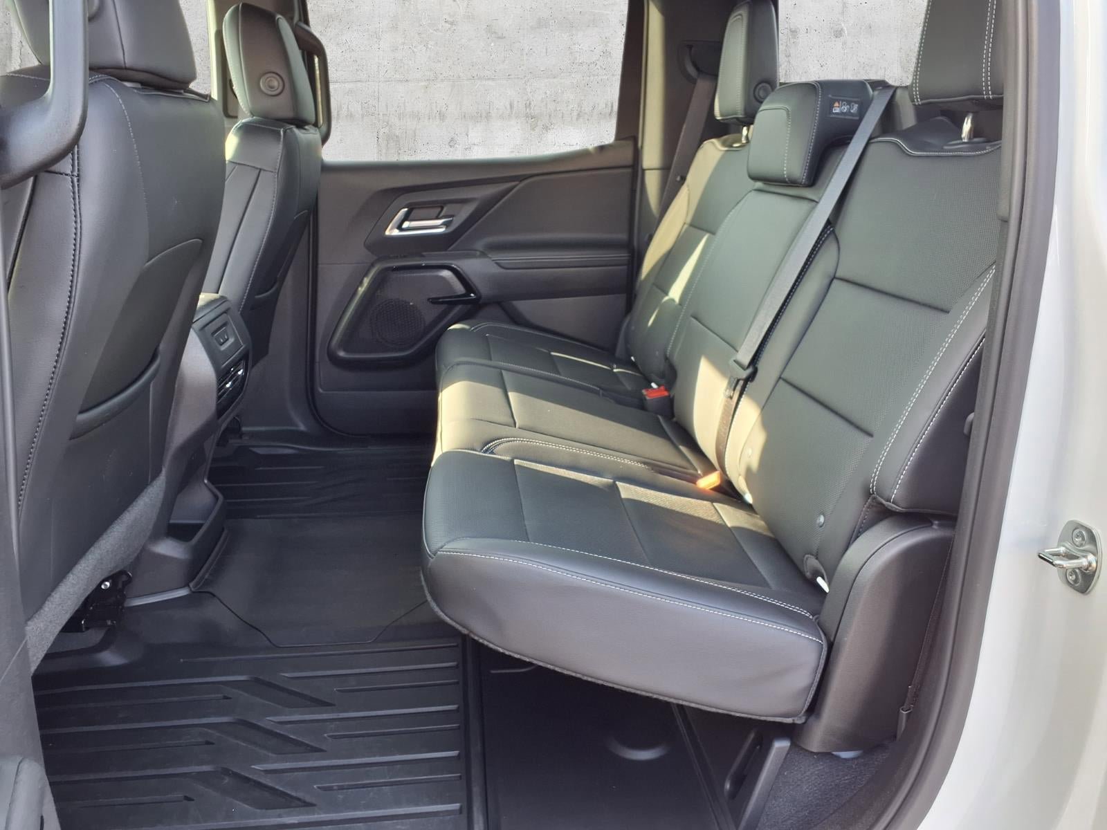 New 2025 Chevrolet Silverado EV LT AWD/4WD image 7