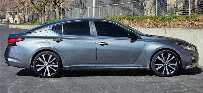 Used 2020 Nissan Altima 2.5 SR w/ Premium Package image 6