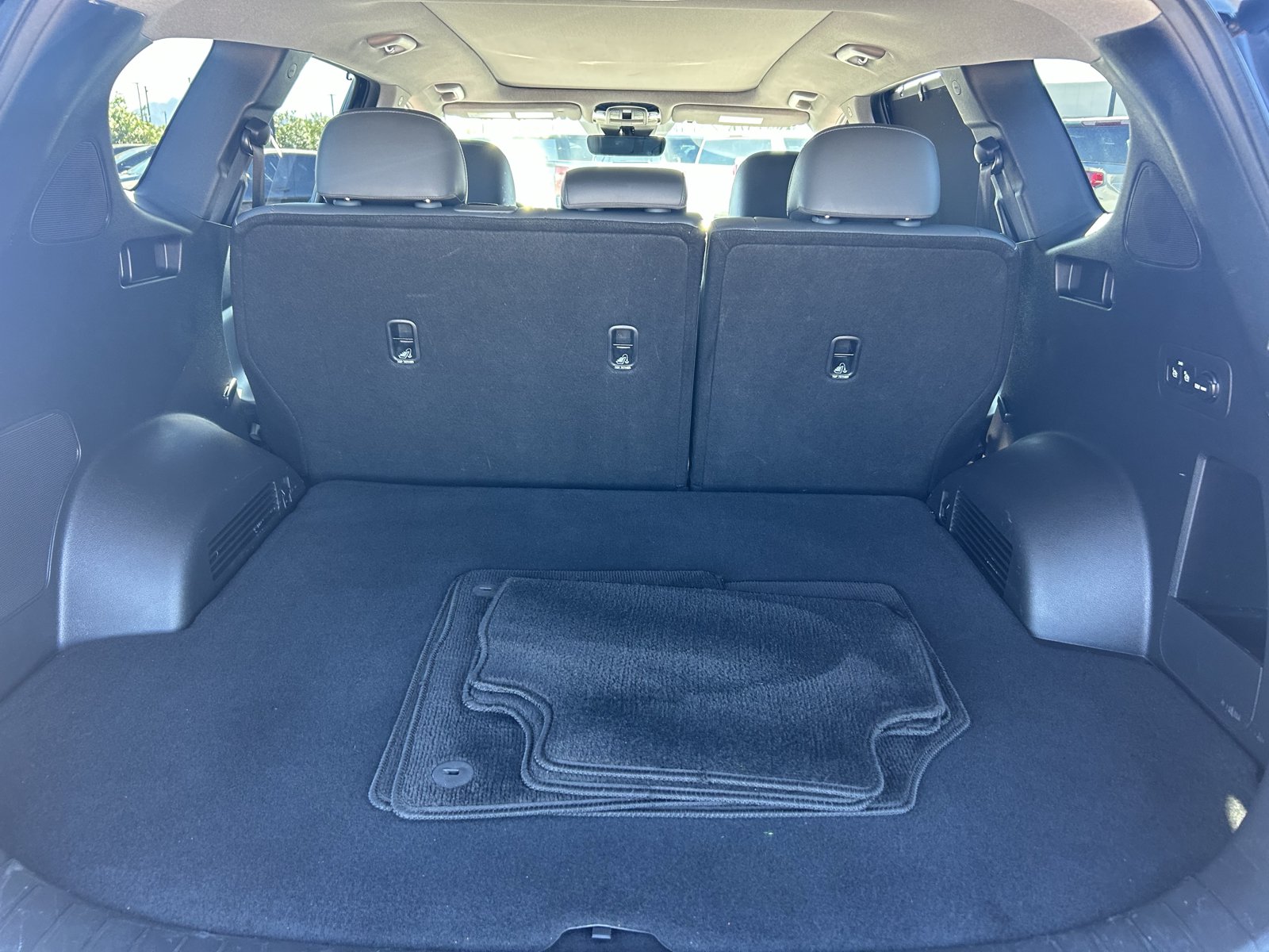 Used 2023 Hyundai Santa Fe Limited FWD image 10