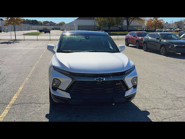 Used 2024 Chevrolet Blazer RS w/ Driver Confidence II Package FWD image 3