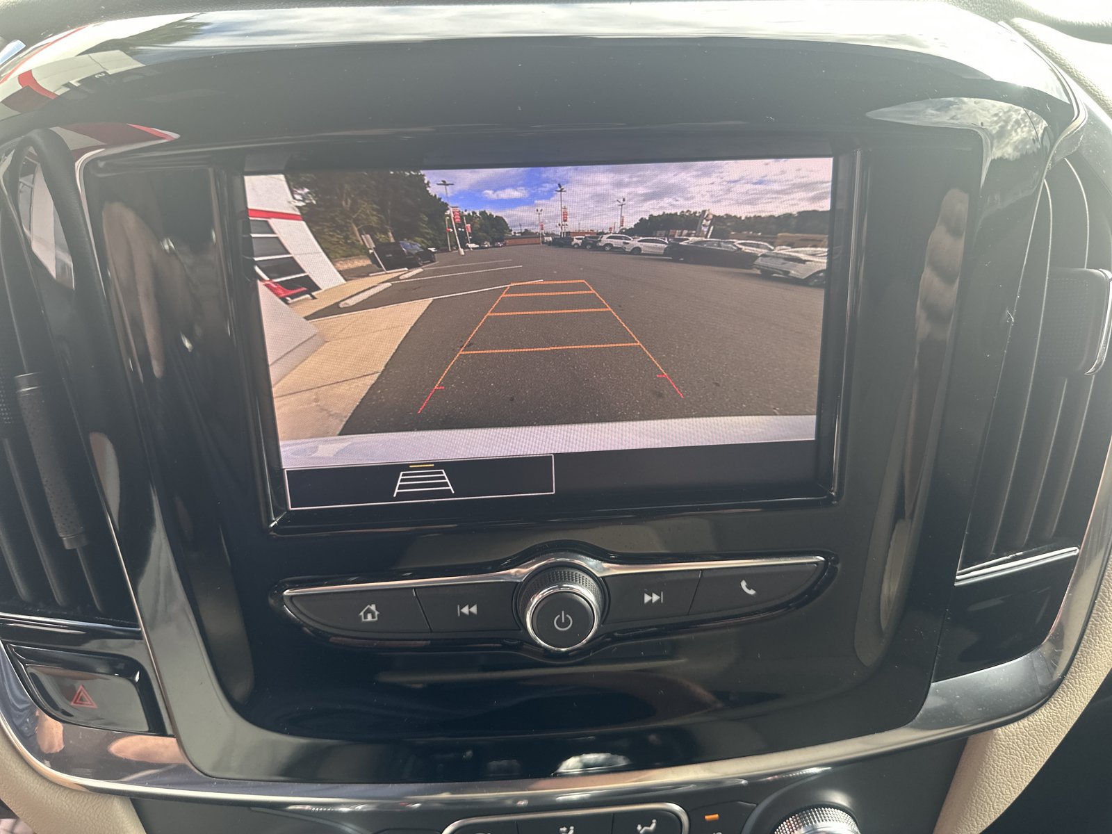 Used 2023 Chevrolet Traverse LS w/ Safety Package AWD/4WD image 17
