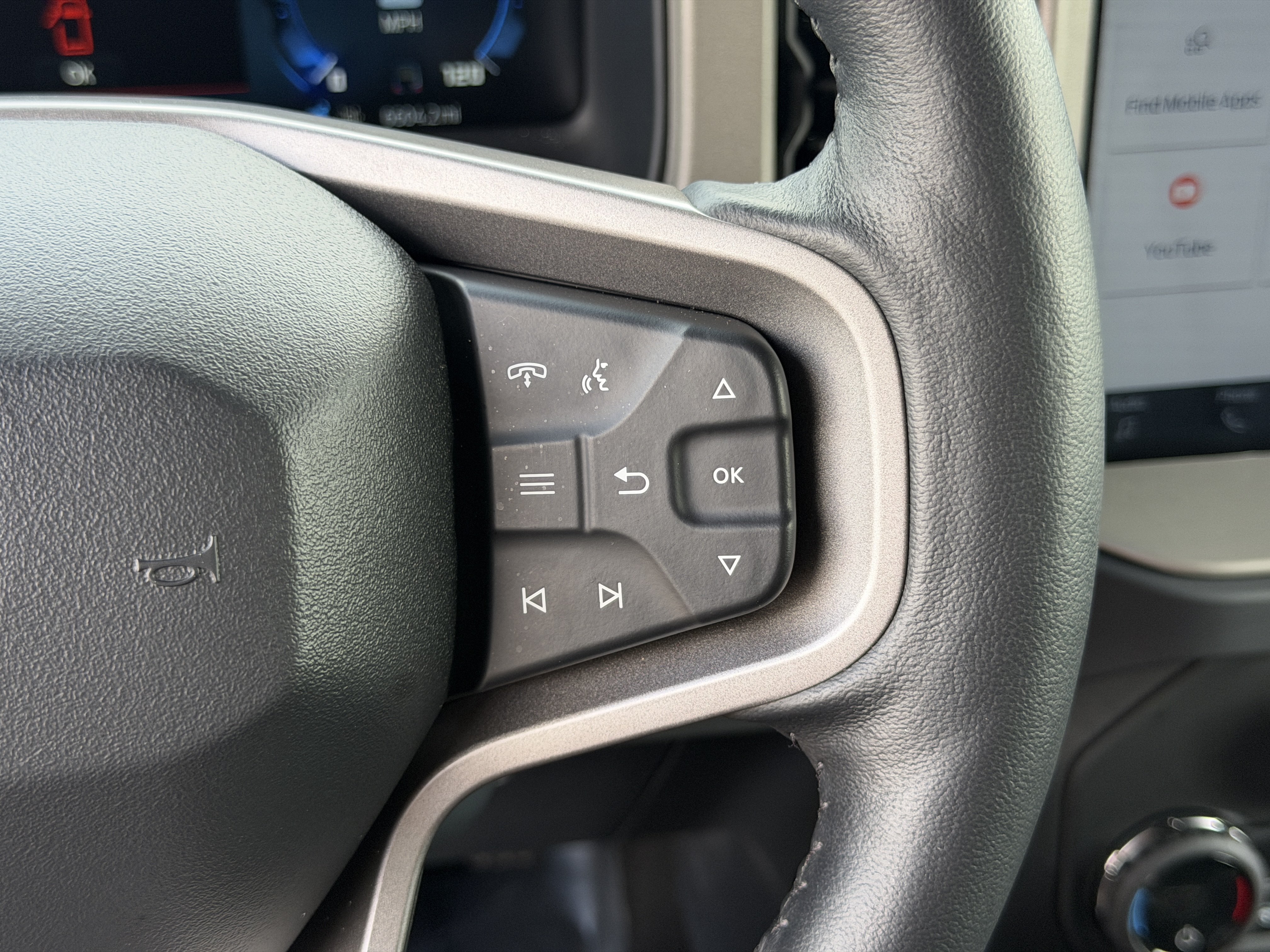 Used 2025 Ford Bronco Outer Banks AWD/4WD image 29