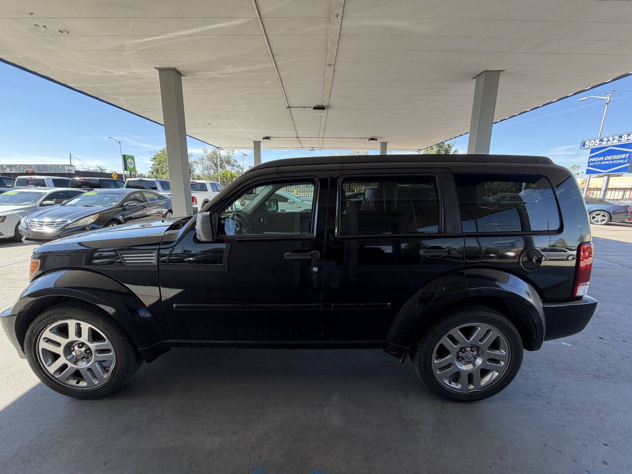 Used 2007 Dodge Nitro R/T RWD image 5