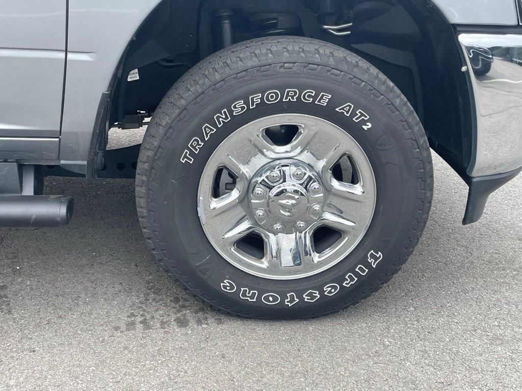 Used 2024 RAM 2500 Tradesman w/ Chrome Appearance Group image 33