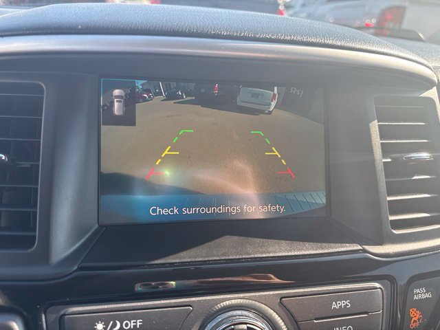 Used 2020 Nissan Pathfinder S AWD/4WD image 25