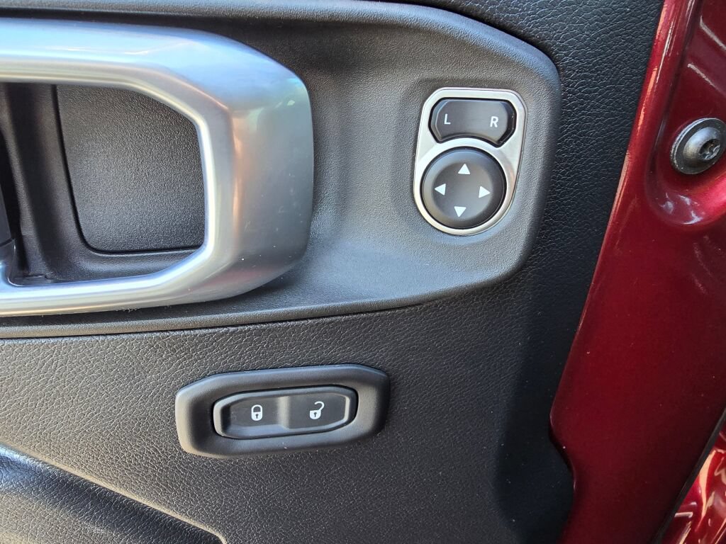 Used 2021 Jeep Wrangler Unlimited Sport AWD/4WD image 18