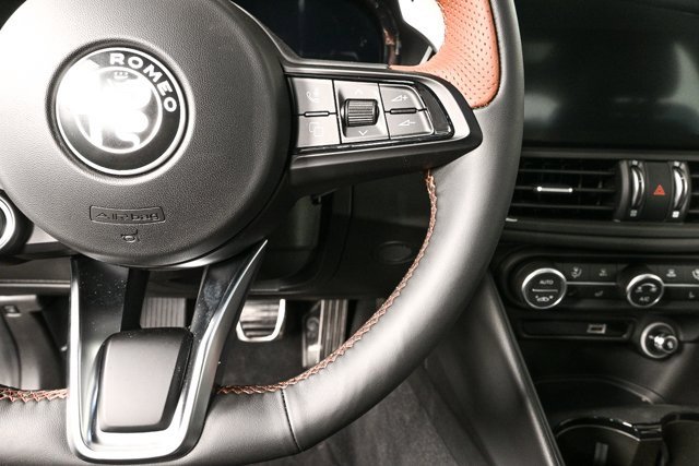 New 2025 Alfa Romeo Giulia w/ Driving Assist Package image 14