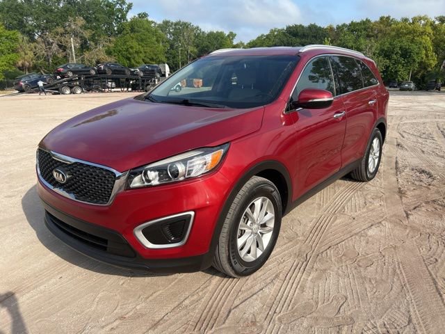 Used 2017 Kia Sorento LX w/ LX Convenience Package image 2