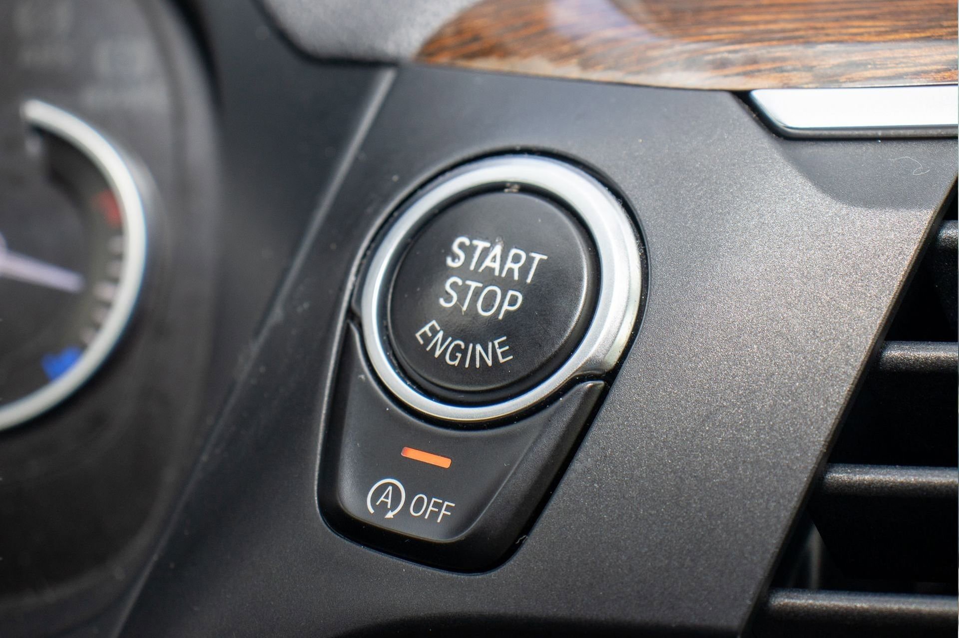 Used 2019 BMW X3 M40i w/ Premium Package image 33