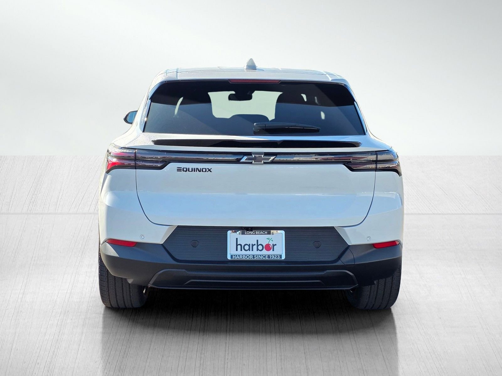 New 2026 Chevrolet Equinox EV LT w/ LPO, Blackout Package image 6