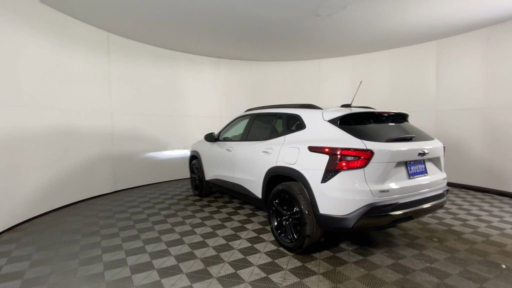 New 2026 Chevrolet Trax ACTIV w/ Sunroof Package image 8