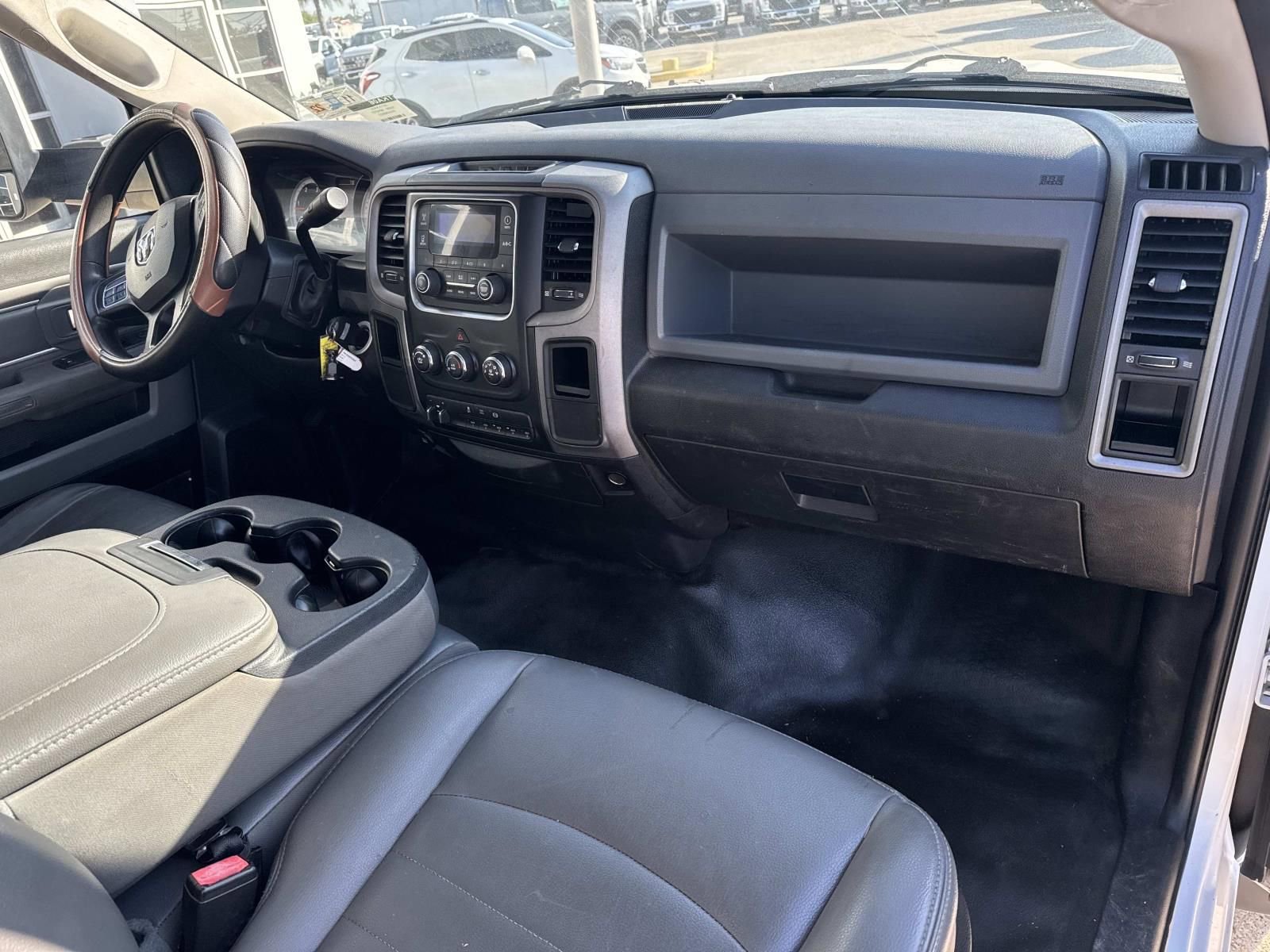 Used 2015 RAM 5500 Tradesman w/ Power & Remote Entry Group RWD image 15