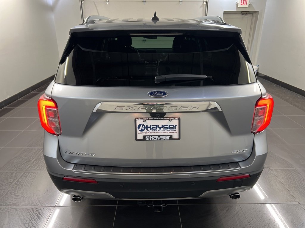 Used 2022 Ford Explorer Limited w/ Equipment Group 301A image 5