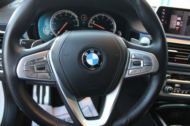 Used 2019 BMW 750i M SPORT DRIVER ASSIST+ w/ M Sport Package image 26