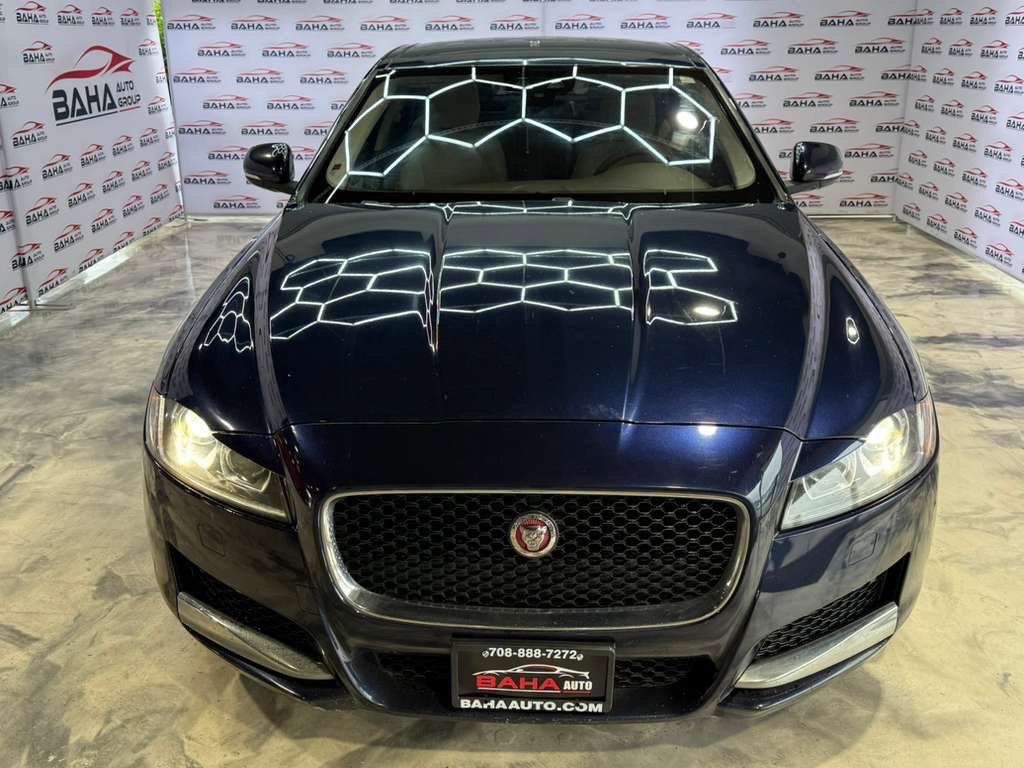 Used 2018 Jaguar XF Premium AWD/4WD image 56