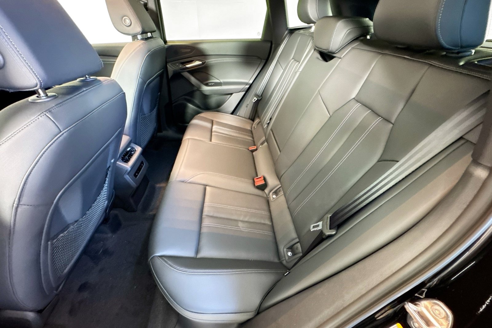 New 2027 Audi Q6 e-tron Premium AWD/4WD image 20