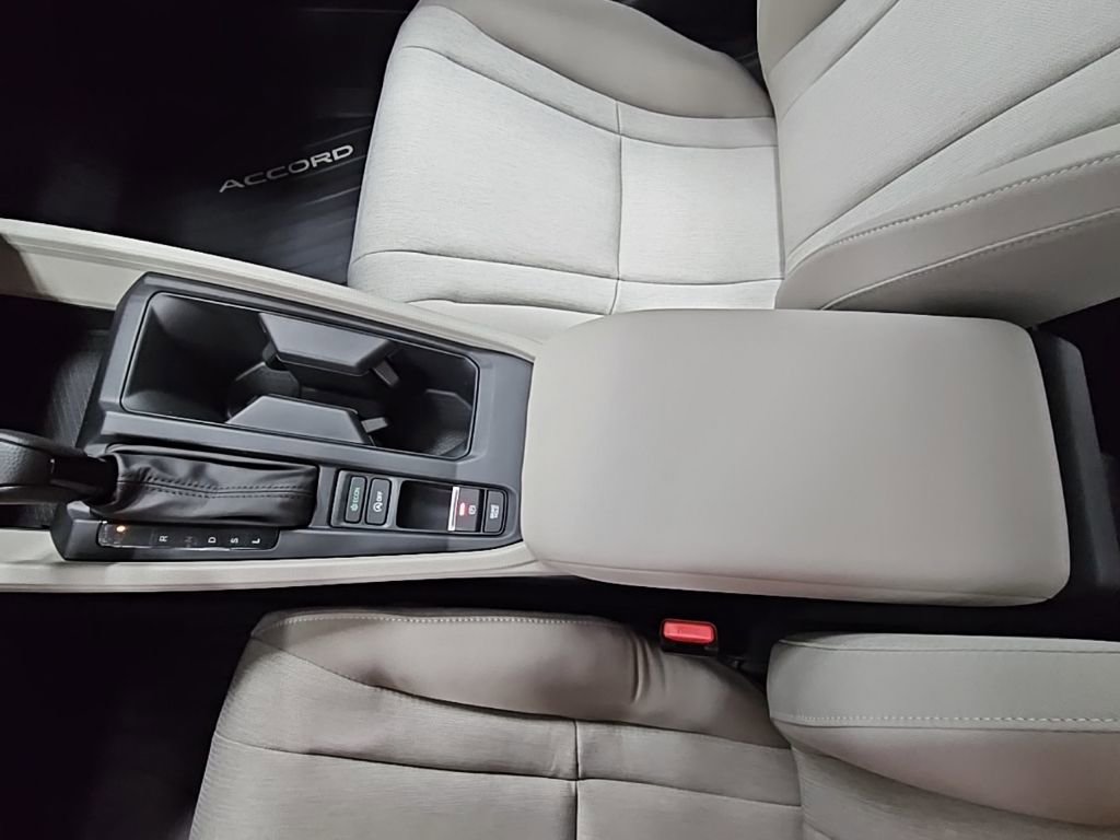 New 2025 Honda Accord SE image 18
