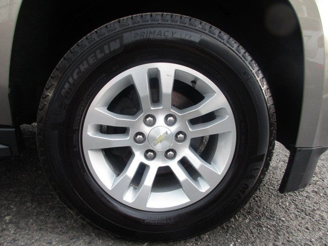 Used 2017 Chevrolet Tahoe LS AWD/4WD image 12