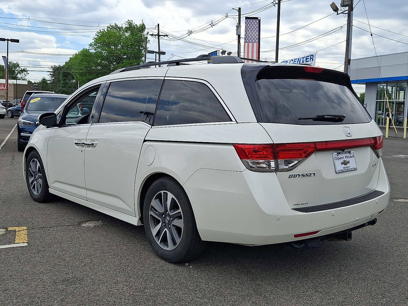 Used 2016 Honda Odyssey Touring Elite image 5