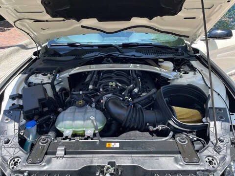Used 2020 Ford Mustang Shelby GT350 w/ Technology Package image 20