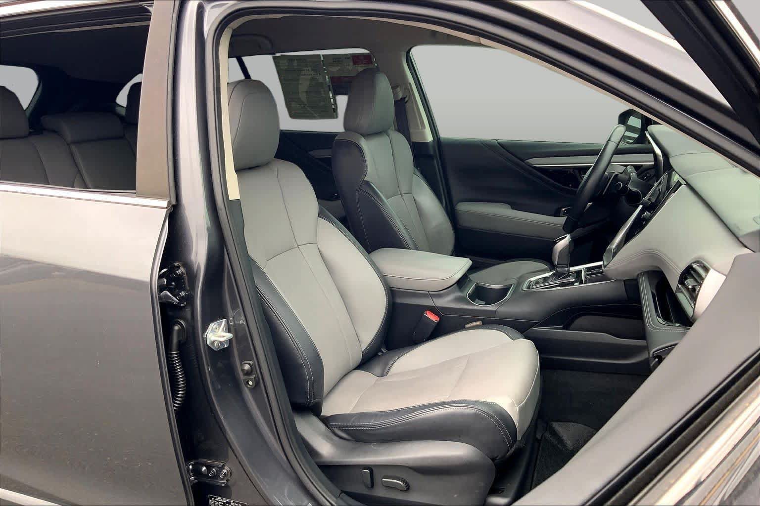 Used 2022 Subaru Outback Limited AWD/4WD image 9