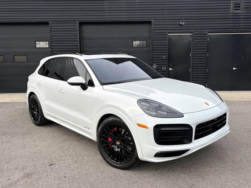 Used 2023 Porsche Cayenne GTS image 12