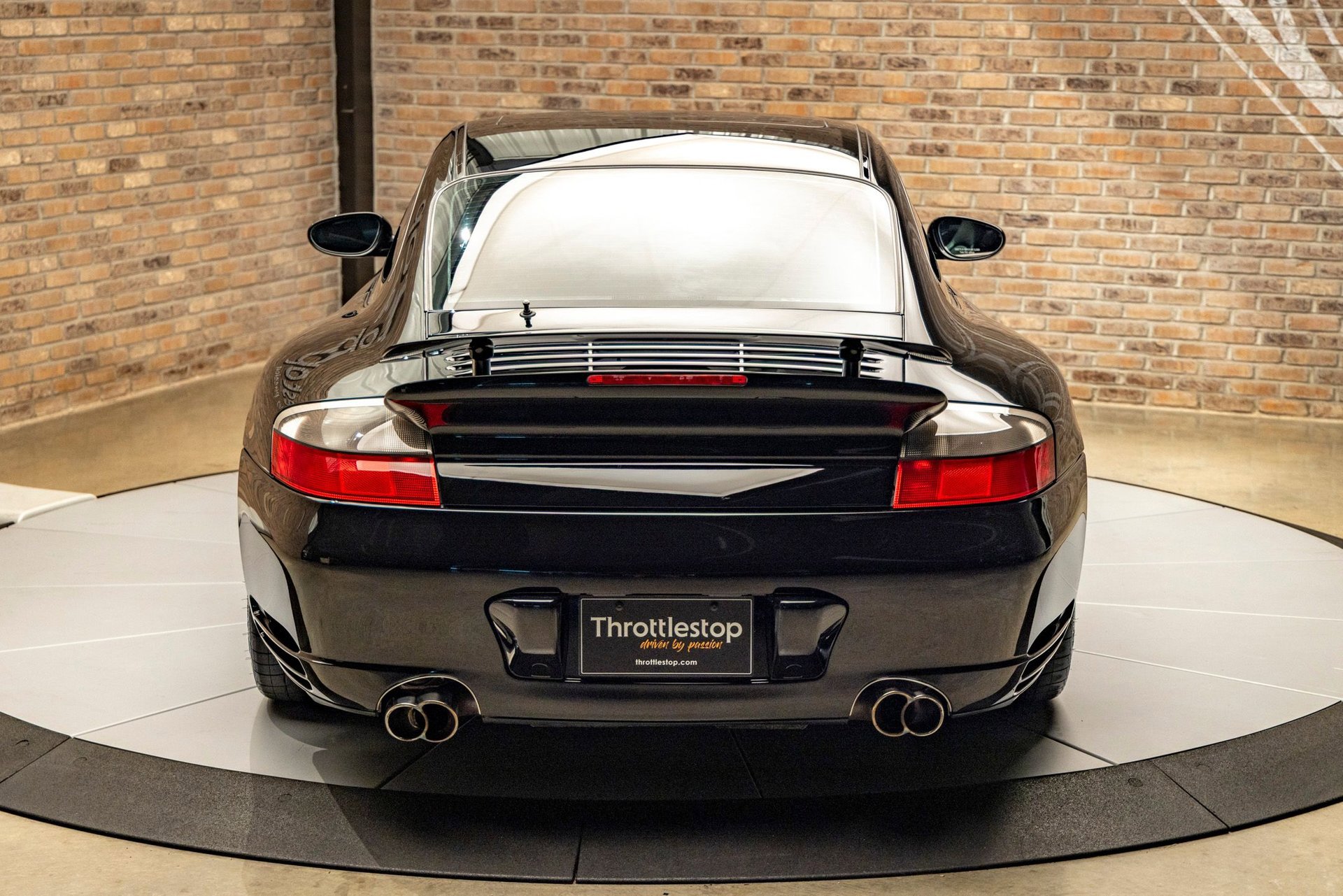 Used 2003 Porsche 911 Turbo image 10