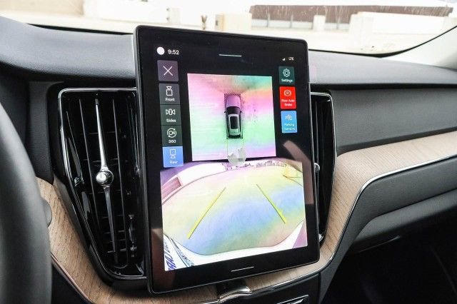 New 2026 Volvo XC60 B5 Plus w/ Climate Package PRO image 36