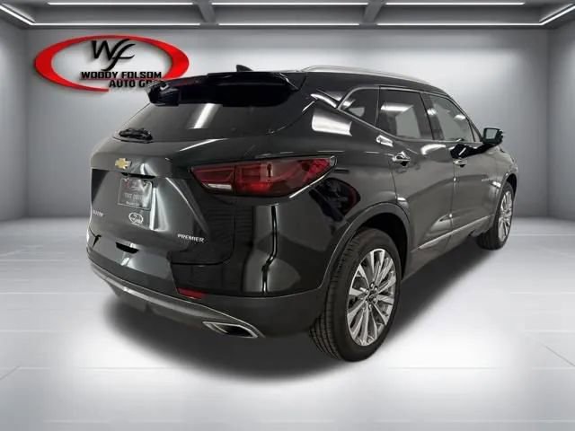 Used 2023 Chevrolet Blazer Premier w/ Enhanced Convenience Package FWD image 6