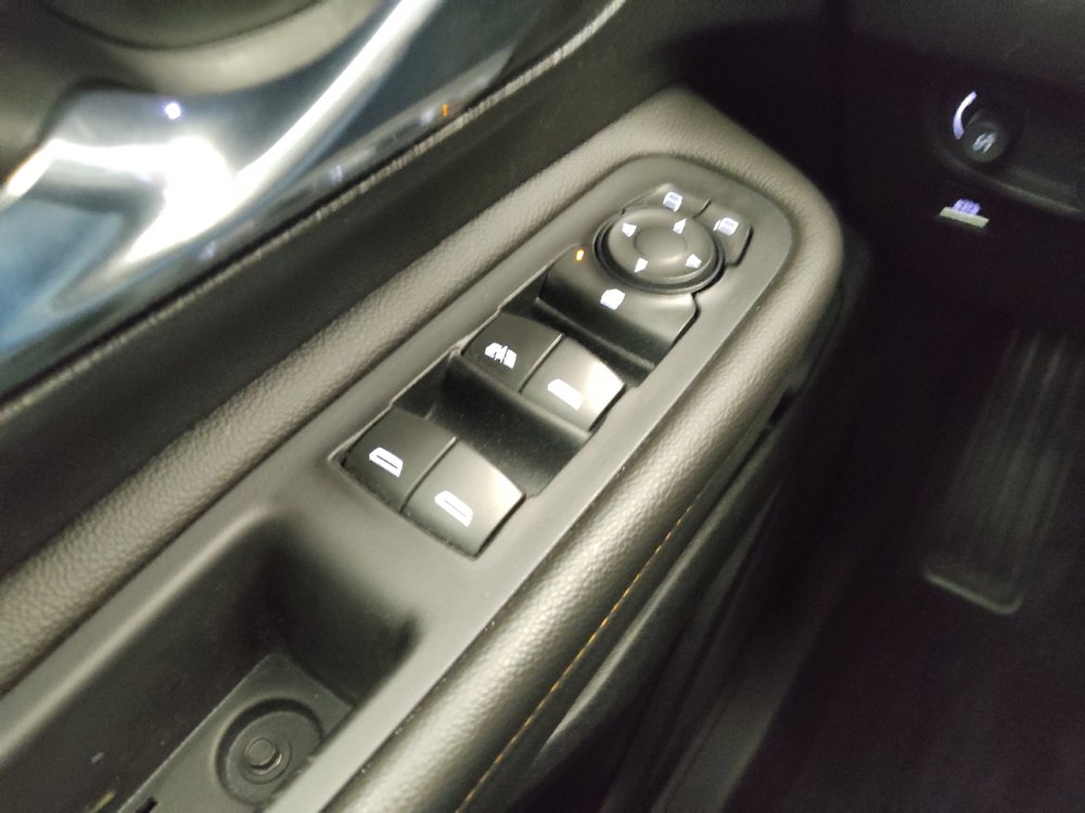 Used 2020 GMC Terrain SLE w/ Driver Convenience Package FWD image 27