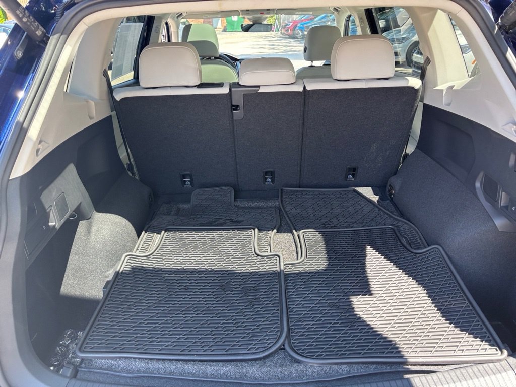 Used 2024 Volkswagen Tiguan SE AWD/4WD image 28