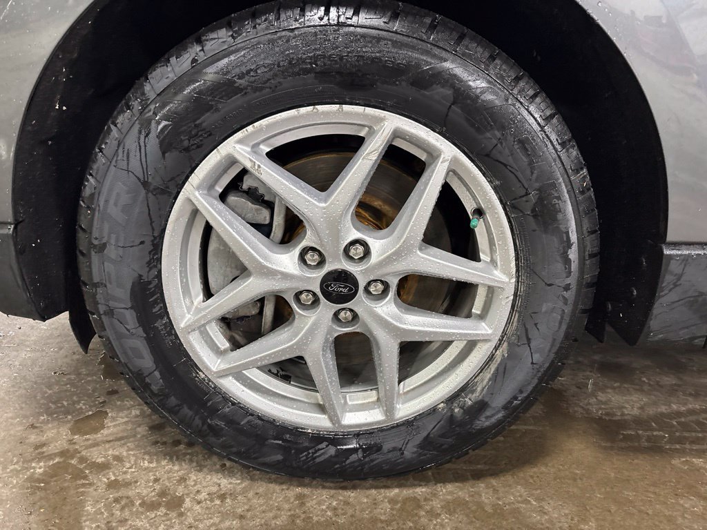 Used 2024 Ford Edge SEL AWD/4WD image 11