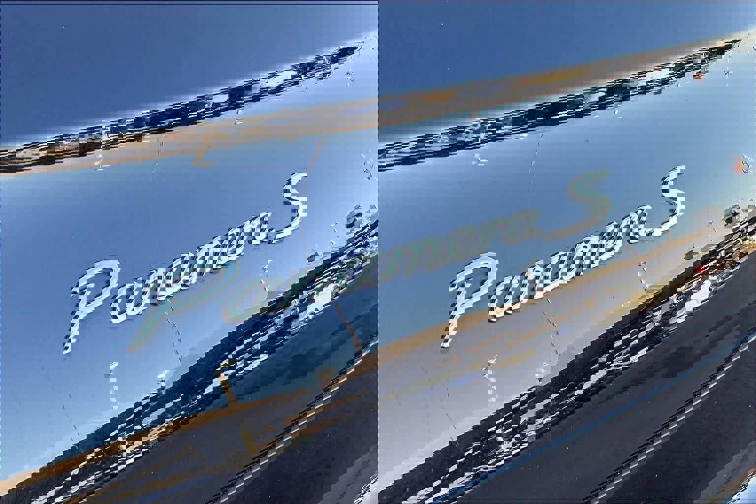 Used 2016 Porsche Panamera S image 11