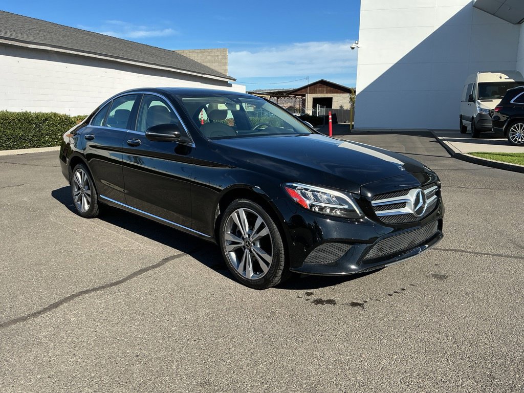 Used 2020 Mercedes-Benz C 300 4MATIC Sedan image 3