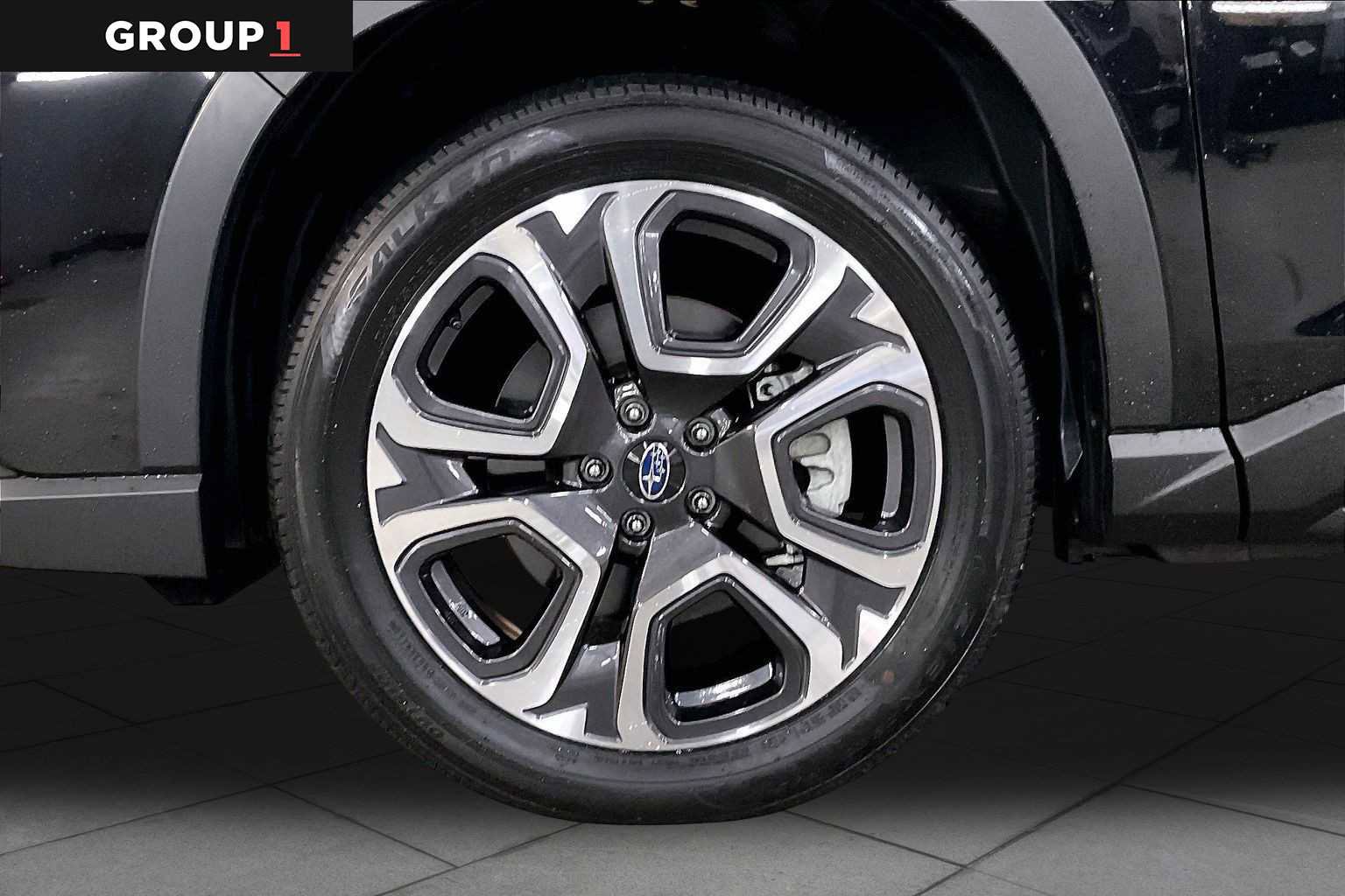 Used 2023 Subaru Ascent Limited w/ Technology Package AWD/4WD image 11