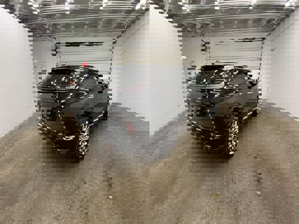 Certified 2024 Cadillac Lyriq Luxury image 6