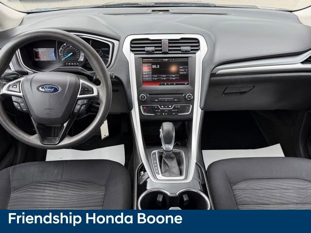 Used 2016 Ford Fusion SE FWD image 34