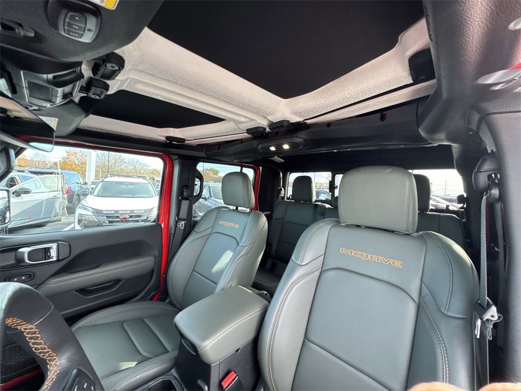 Used 2024 Jeep Gladiator Mojave image 22