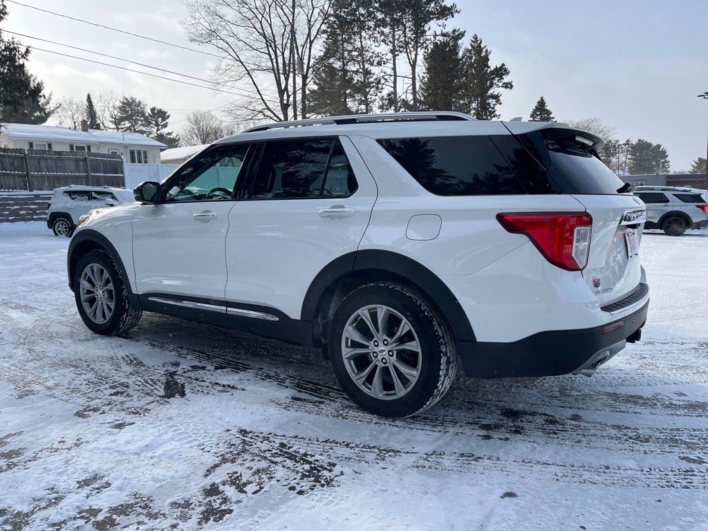 Used 2022 Ford Explorer Limited w/ Equipment Group 301A image 4