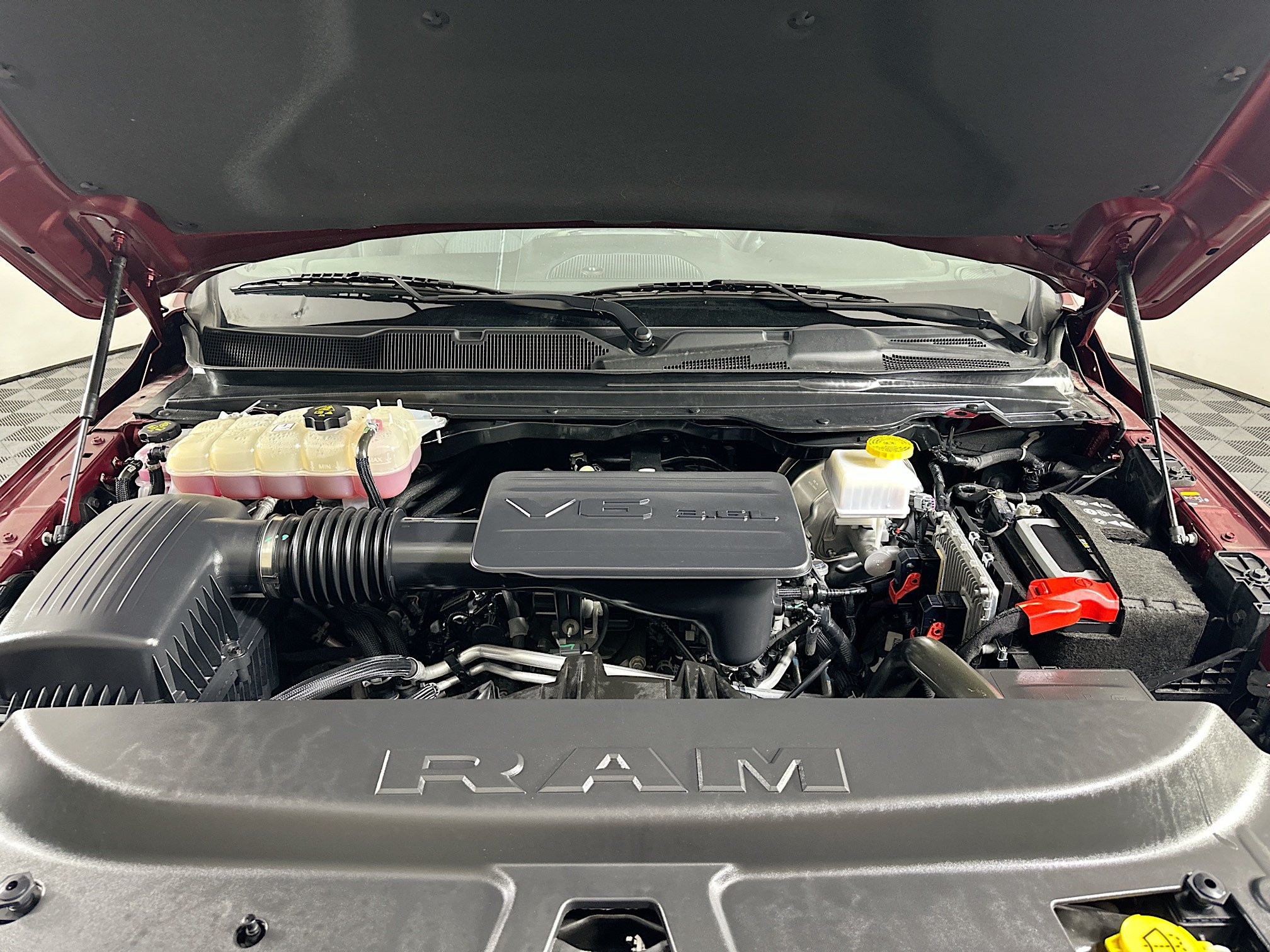 Used 2023 RAM 1500 Big Horn AWD/4WD image 32