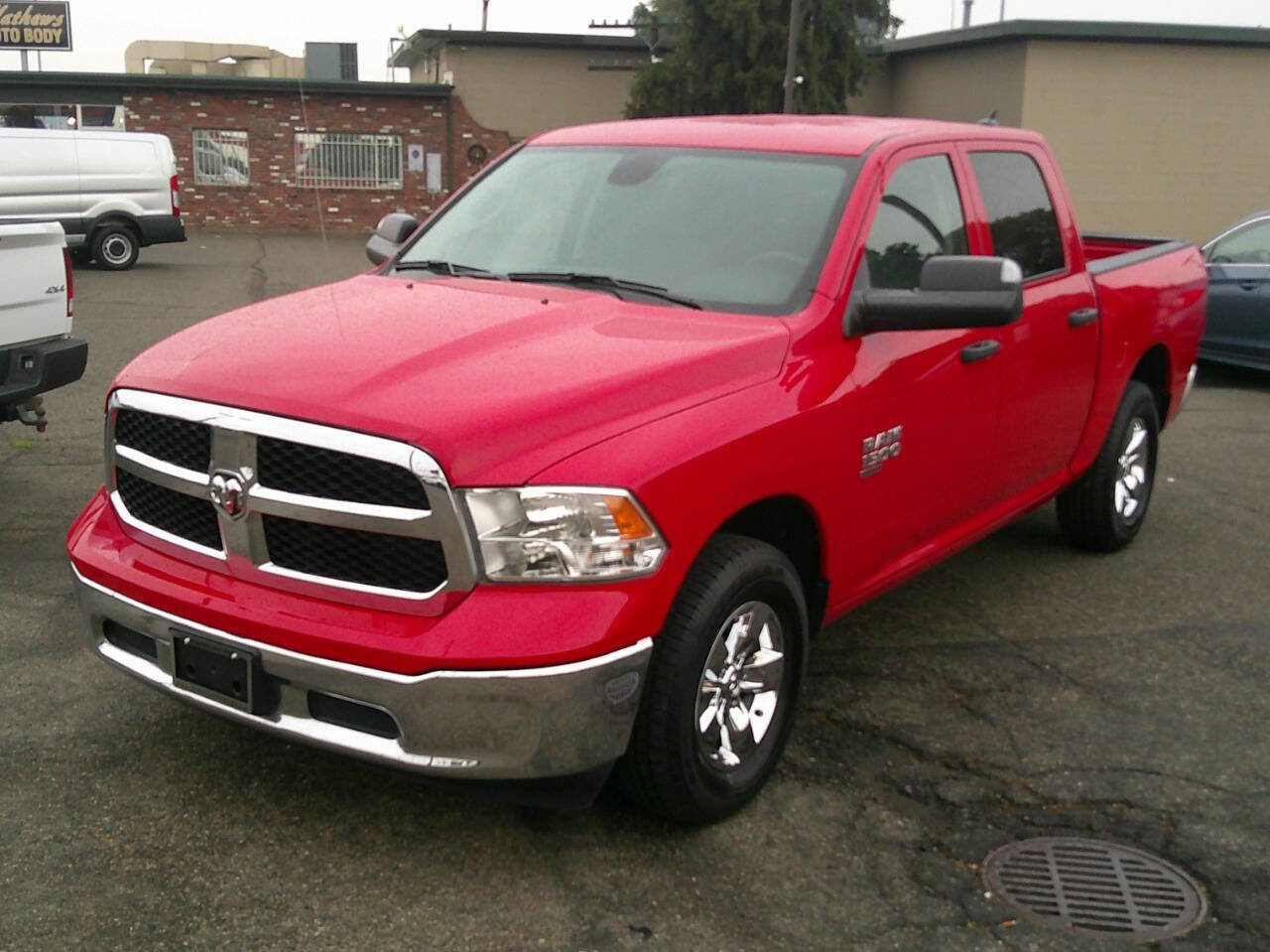 Used 2023 RAM 1500 Classic SLT w/ Trailer & Traction Group image 3