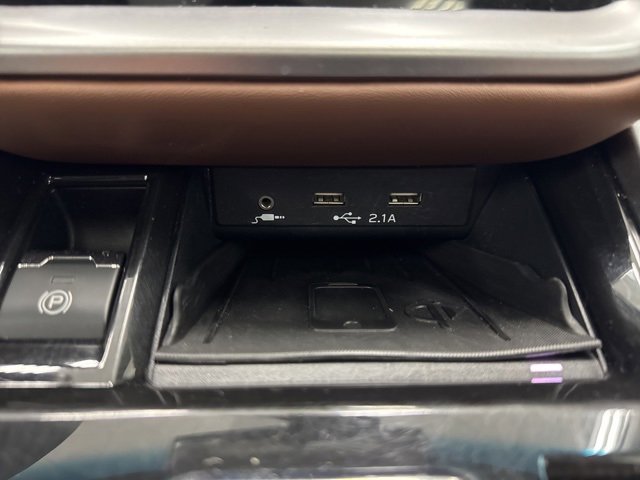 Used 2020 Subaru Outback Touring w/ Popular Package #2 image 19