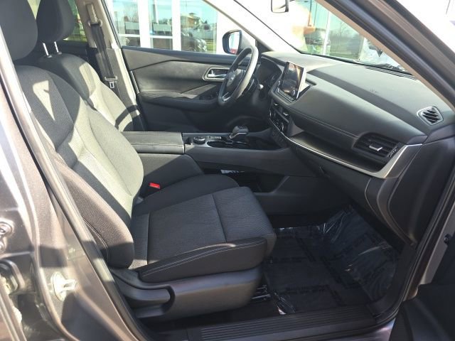 Used 2024 Nissan Rogue SV AWD/4WD image 28