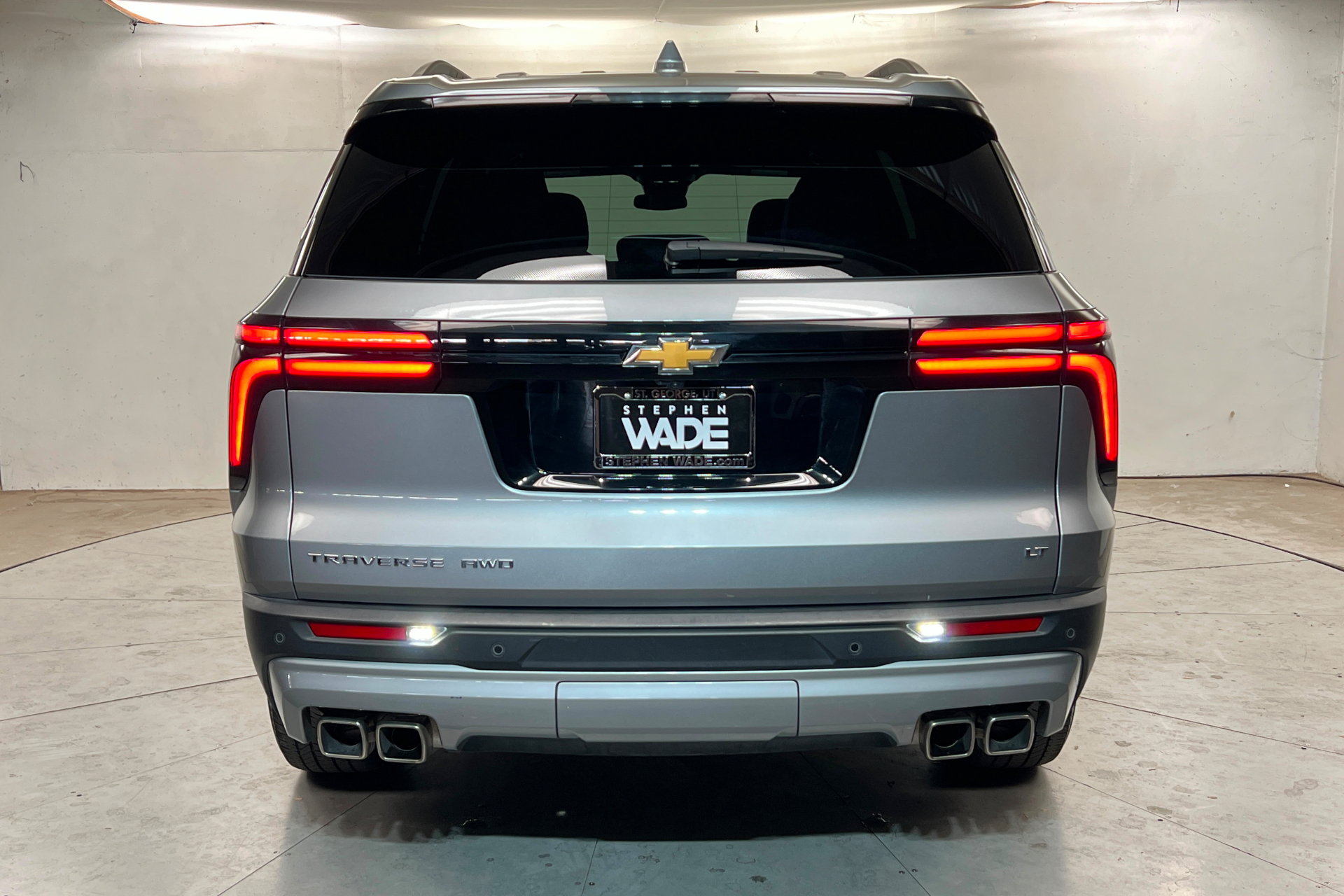 Used 2024 Chevrolet Traverse LT AWD/4WD image 5
