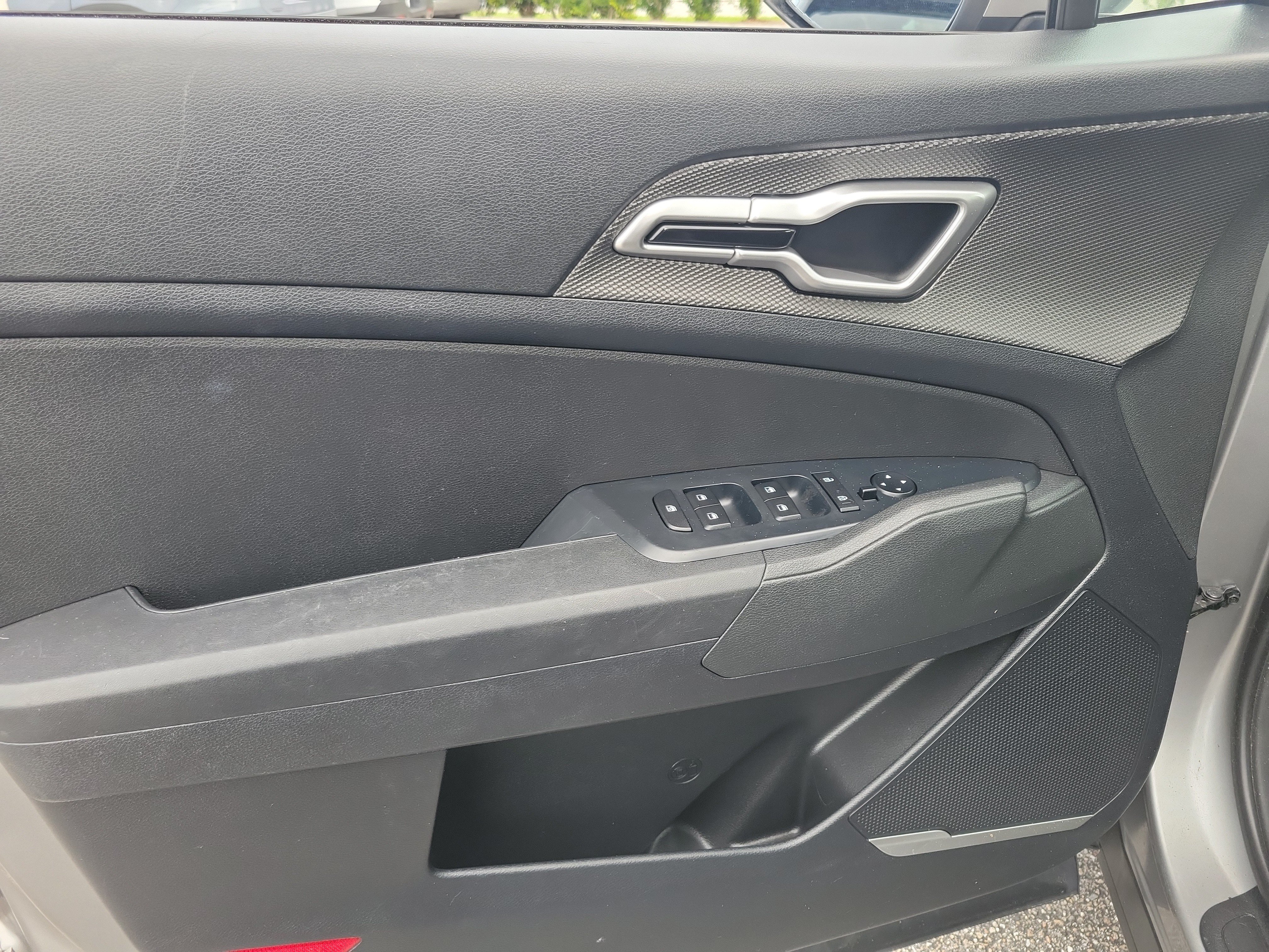 Used 2023 Kia Sportage LX FWD image 24