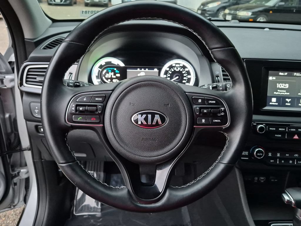 Used 2019 Kia Niro EX FWD image 16