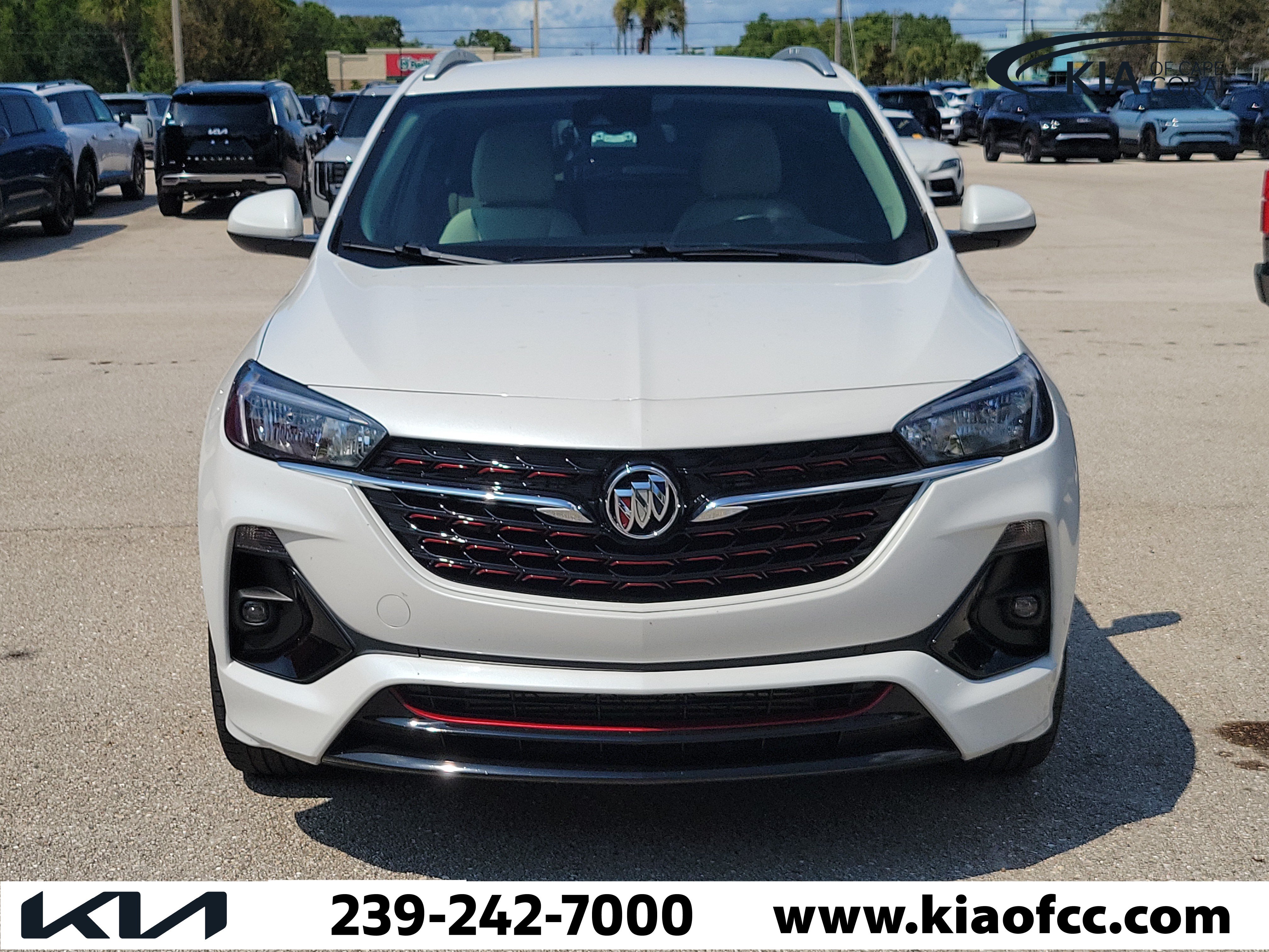 Used 2021 Buick Encore GX Preferred w/ Sport Touring Package FWD image 2