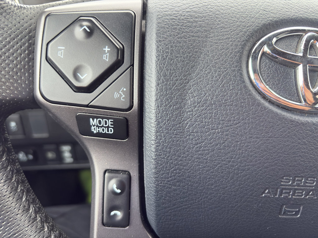 Used 2020 Toyota Tacoma TRD Sport image 19