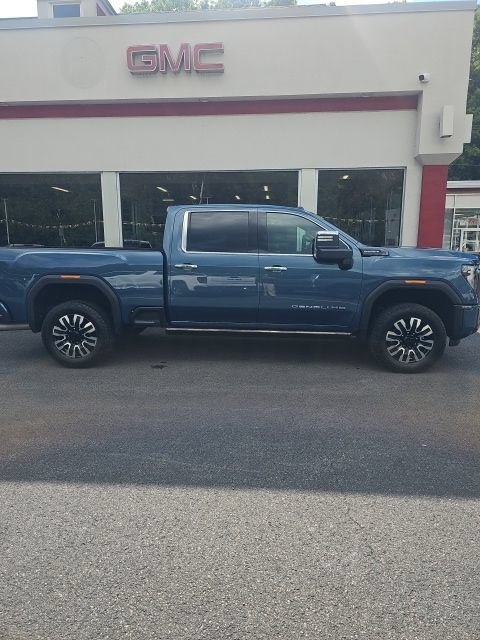 Used 2024 GMC Sierra 2500 Denali Ultimate AWD/4WD image 5